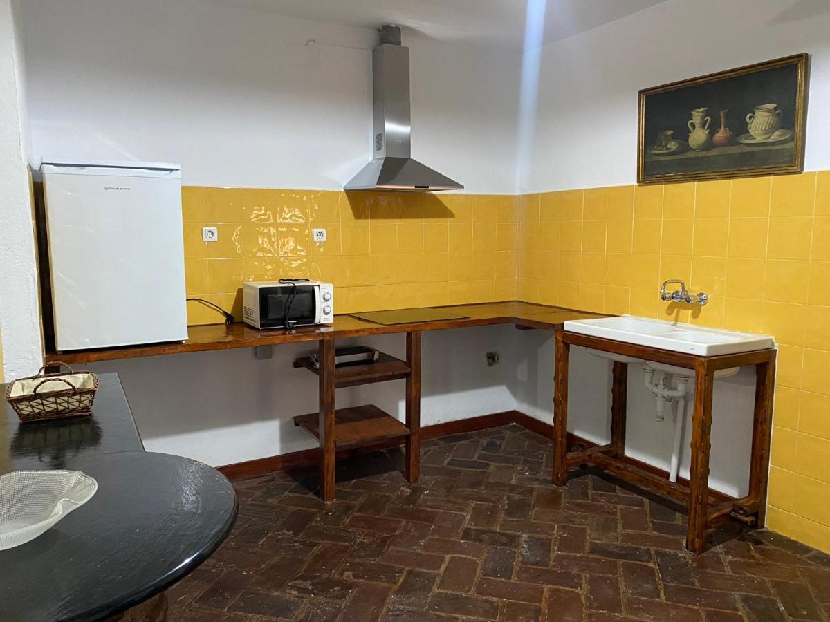 Casas Rurales Monasterio De Rocamador Almendral Екстериор снимка