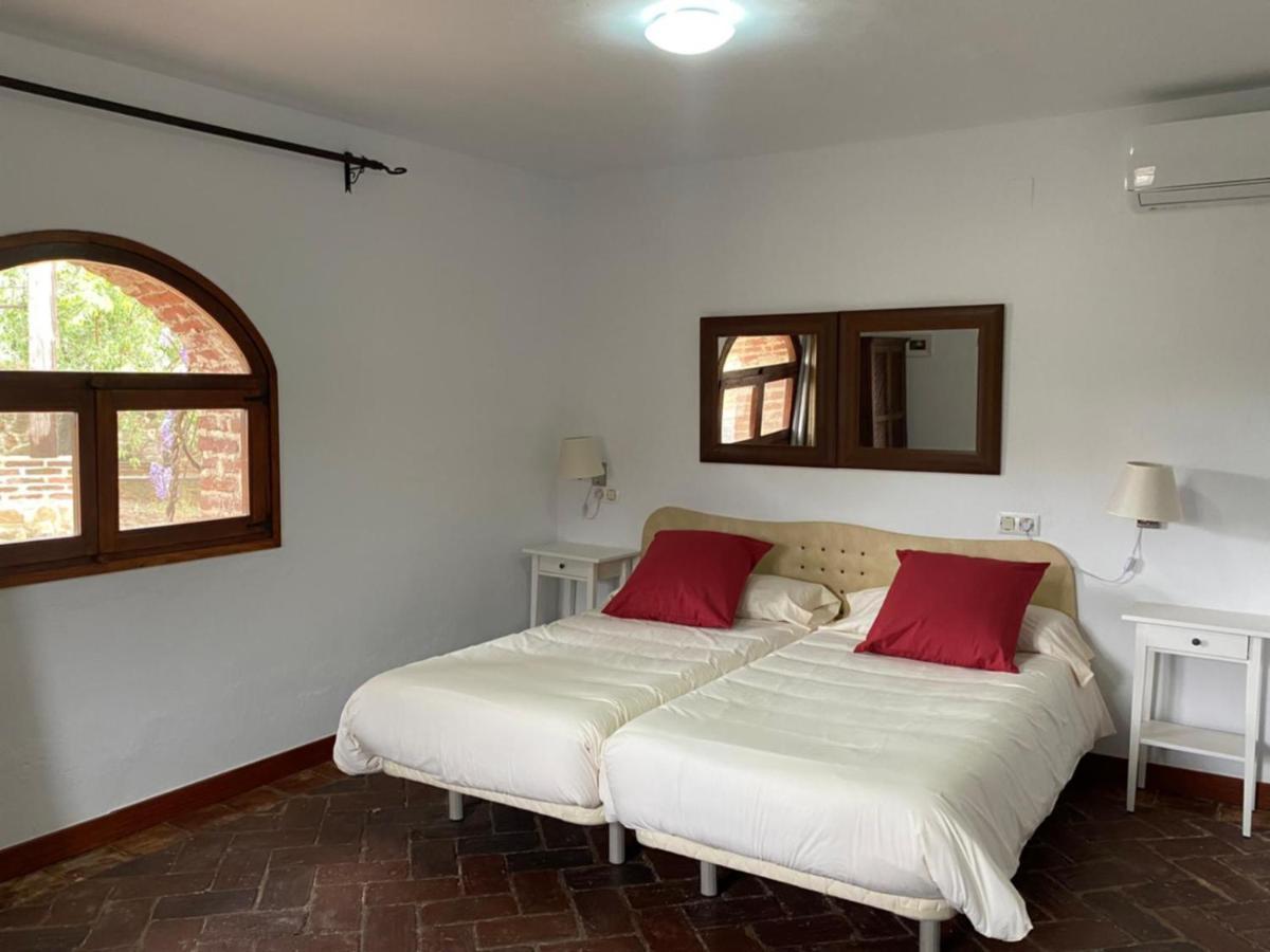 Casas Rurales Monasterio De Rocamador Almendral Екстериор снимка