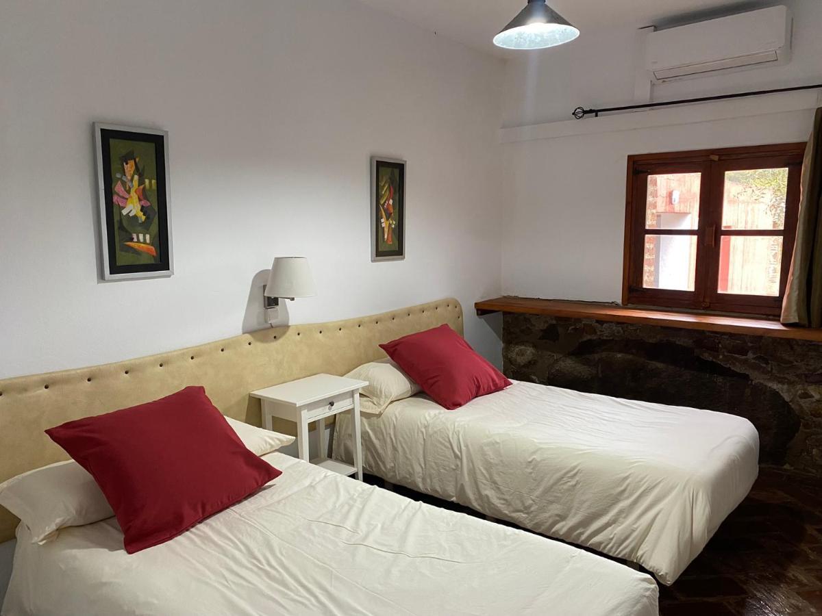 Casas Rurales Monasterio De Rocamador Almendral Екстериор снимка